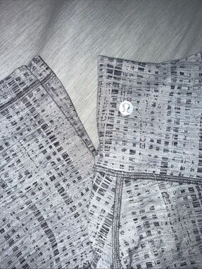 lululemon athletica Gray Patterned High-Rise Leggings